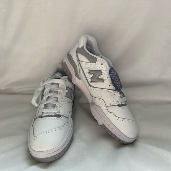 NWT White and Grey New Balance 550s - Picture 3 of 4